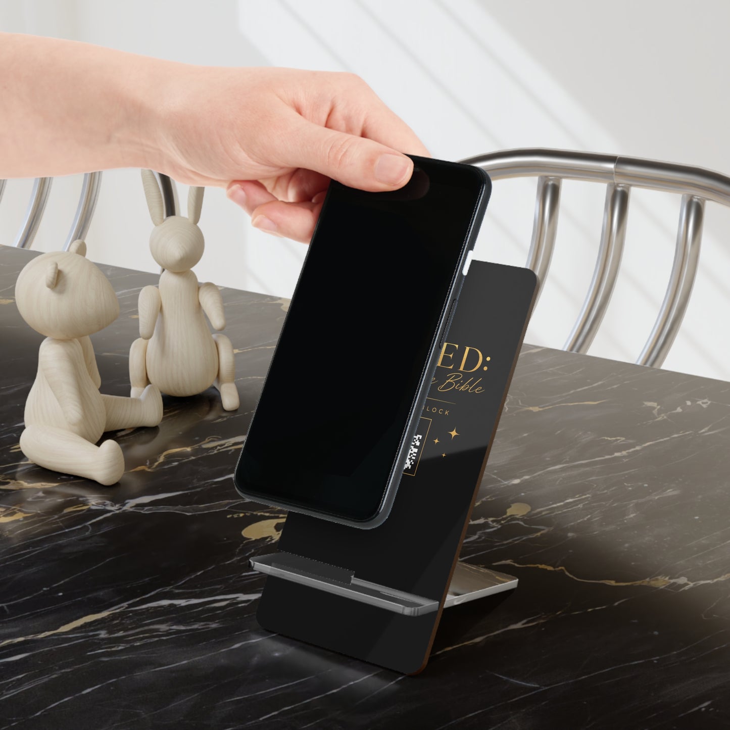 POSED: The Selfie Bible SMARTPHONE DISPLAY STAND with LUXURY ACCESS QR CODE INCLUDED